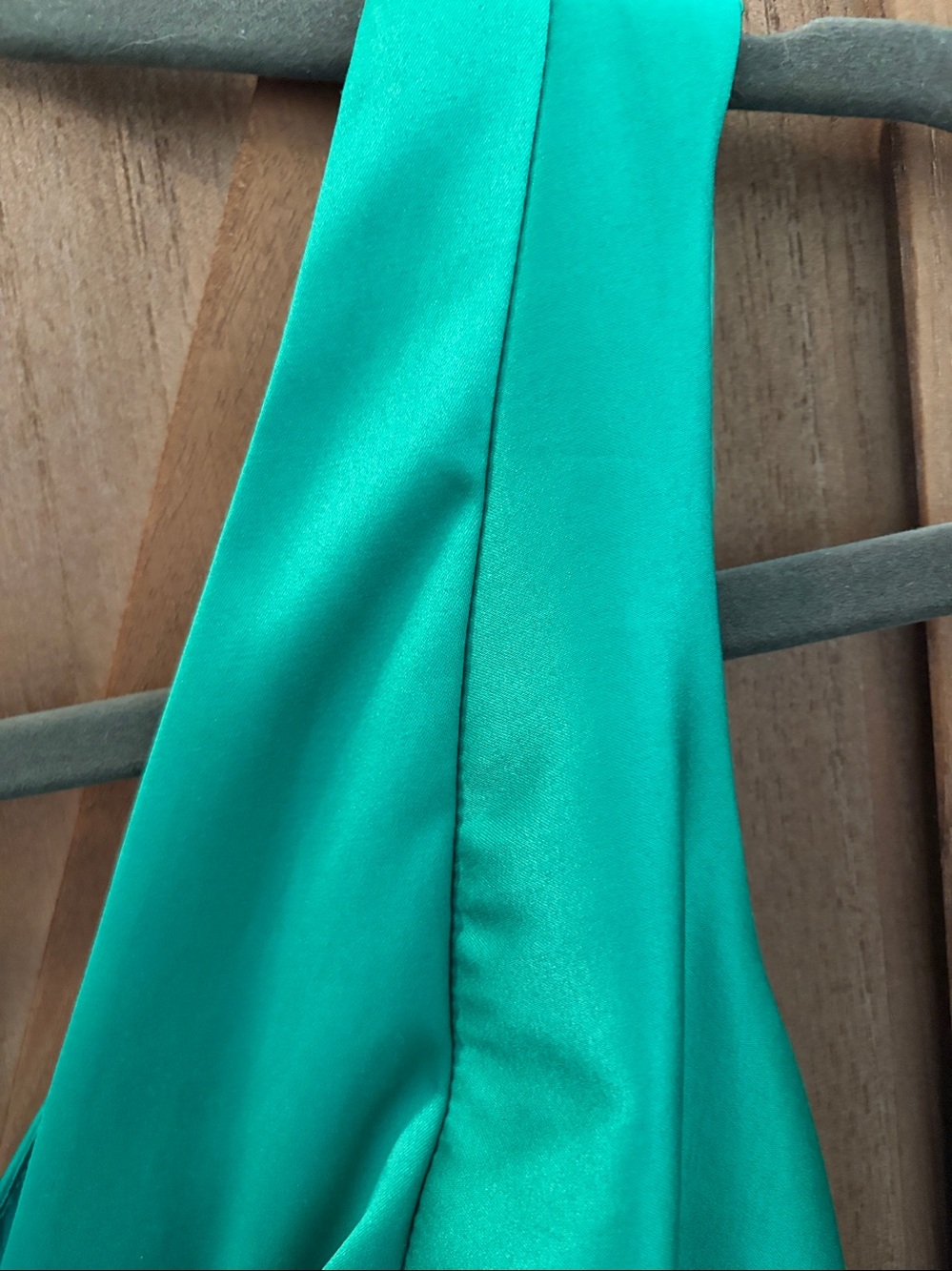 🇨🇦LE CHATEAU Gorgeous Emerald Green Form Fitting Dress SIZE XXS - Picture 8 of 12